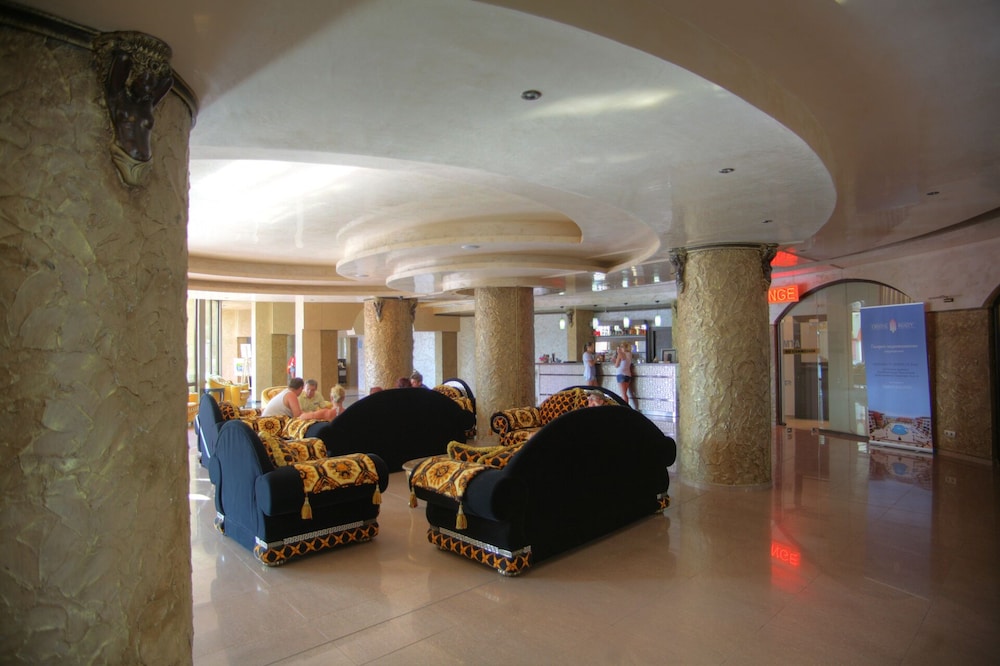 St George Palace 47/65