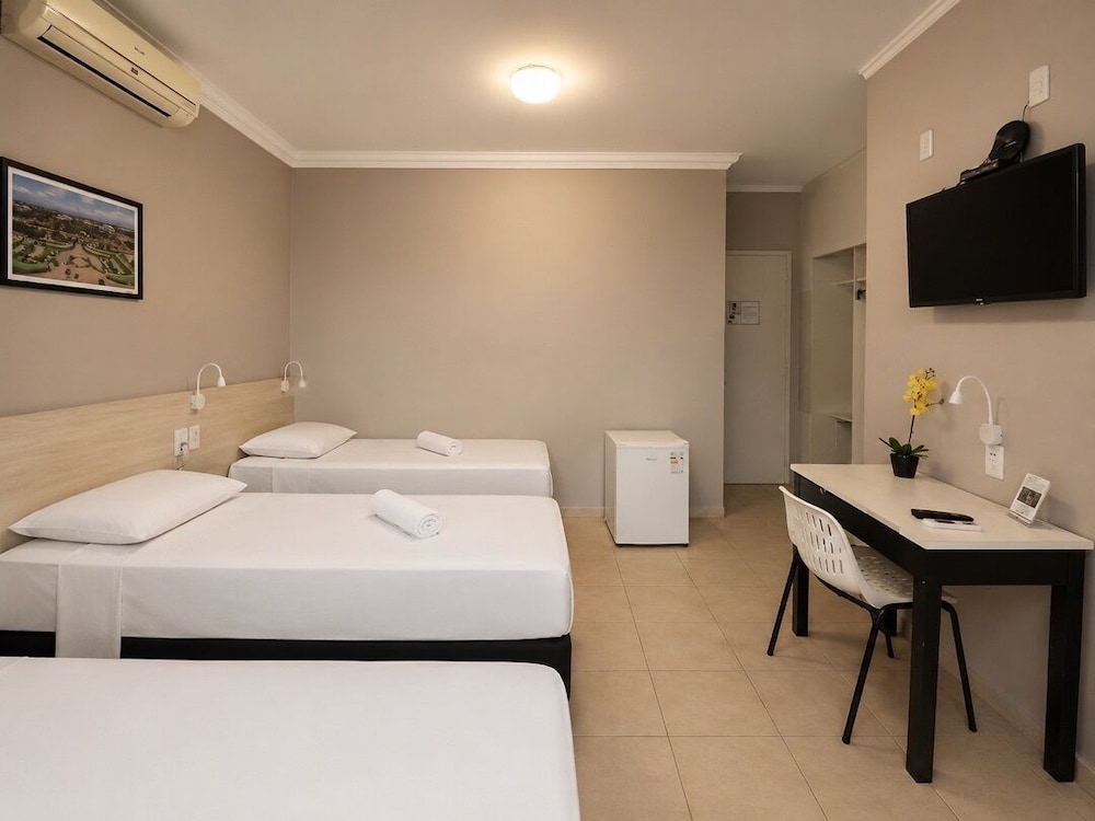 Hotel El Pilar 41/50