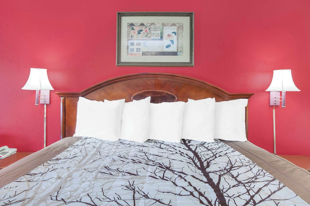 Days Inn by Wyndham Newton MS/I-20 11/23