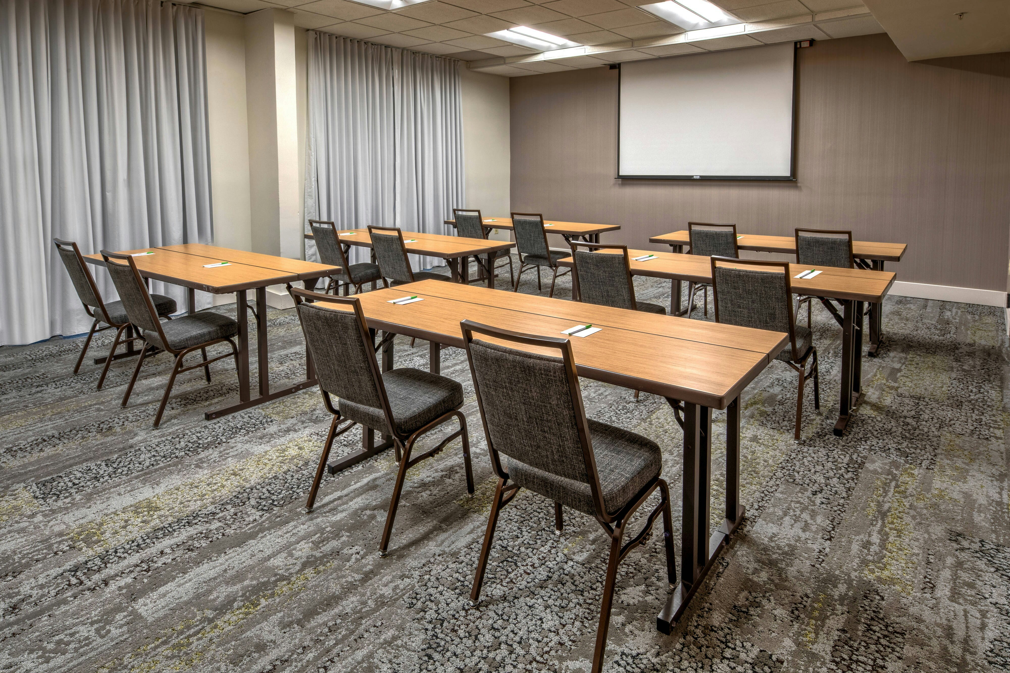 Courtyard By Marriott Vanderbilt-West End 16/21