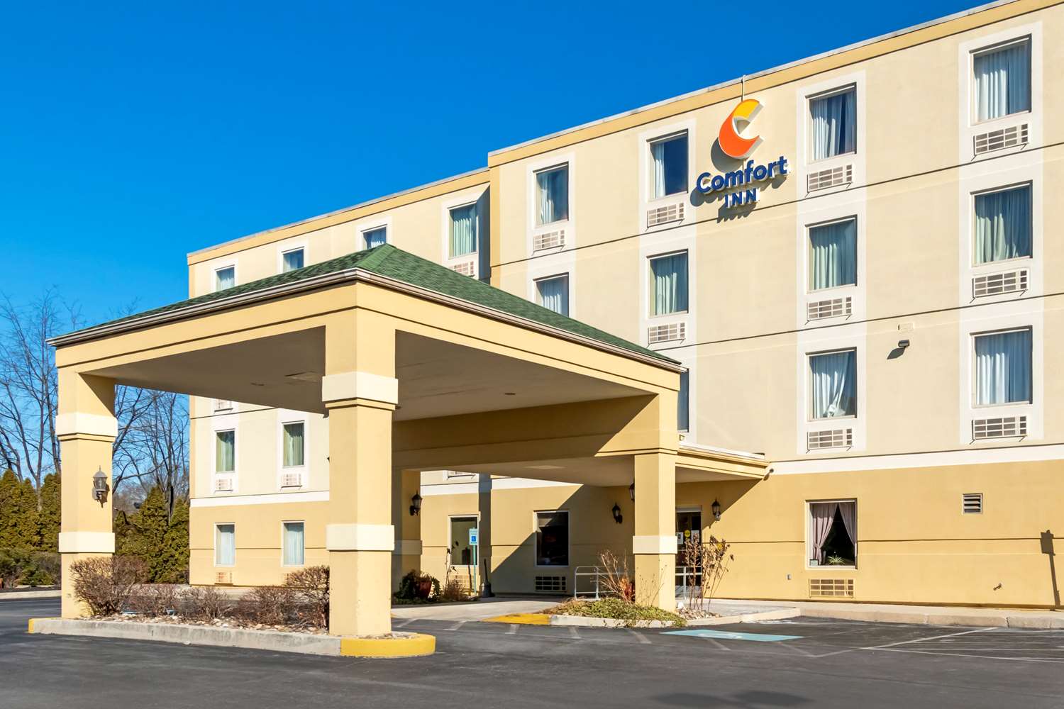 Comfort Inn Mechanicsburg - Harrisburg South in MECHANICSBURG - PA