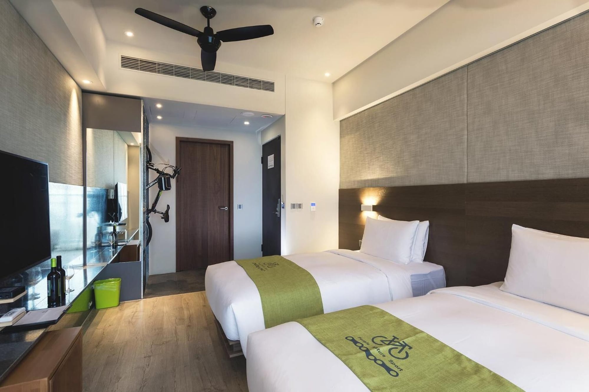 STANDARD, TWIN BEDS, OCEAN VIEW