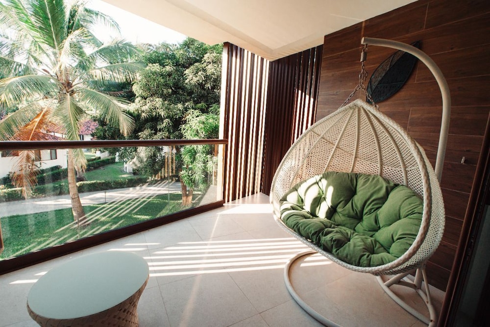 Azura Beach Resort - Adults Only 41/67