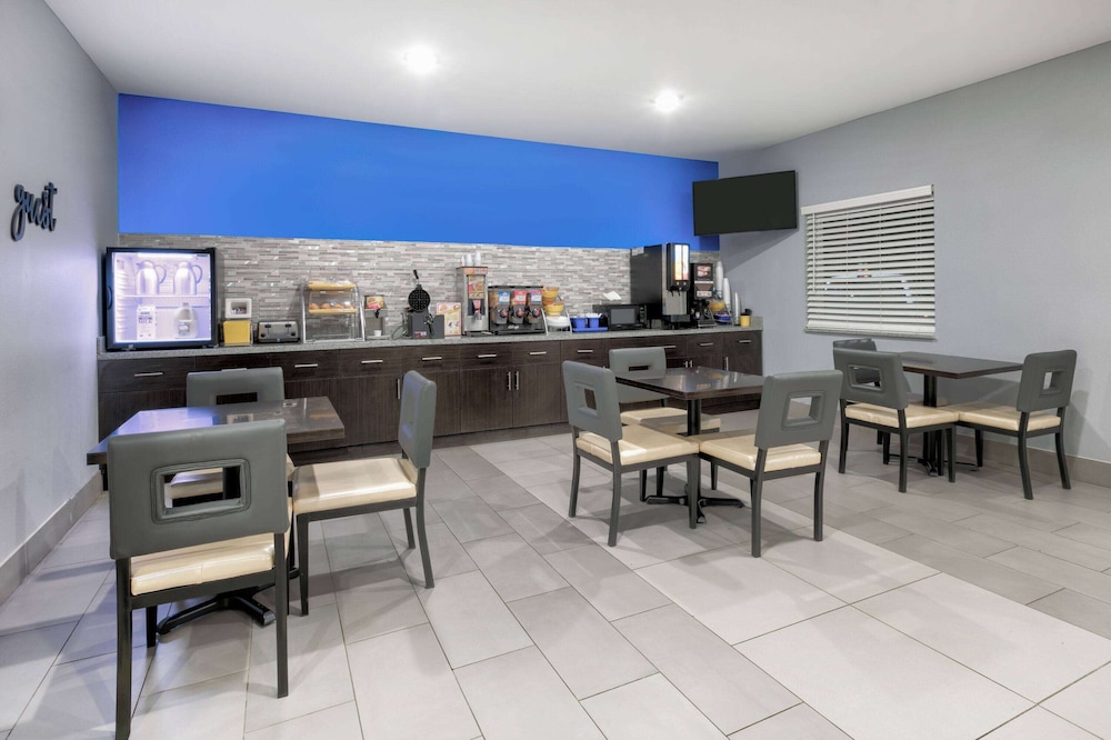 Days Inn by Wyndham Zachary LA 25/37