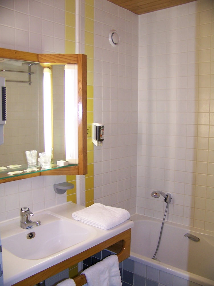 Hotel Les Grenettes 30/60