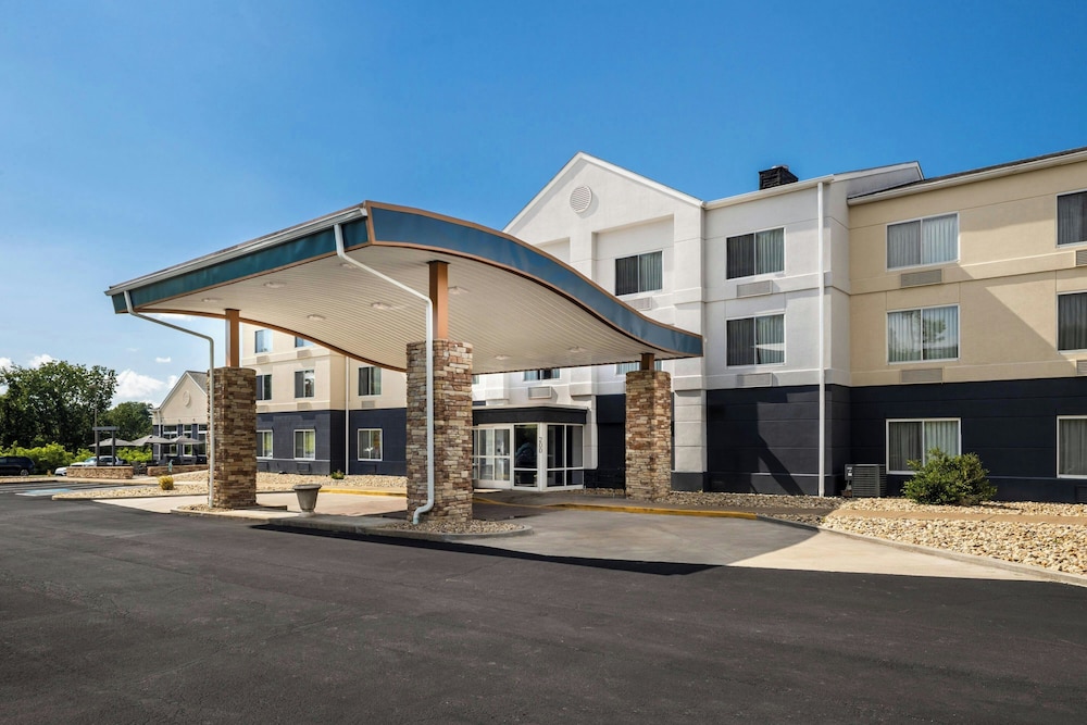 Fairfield Inn Suites Butler 3/50