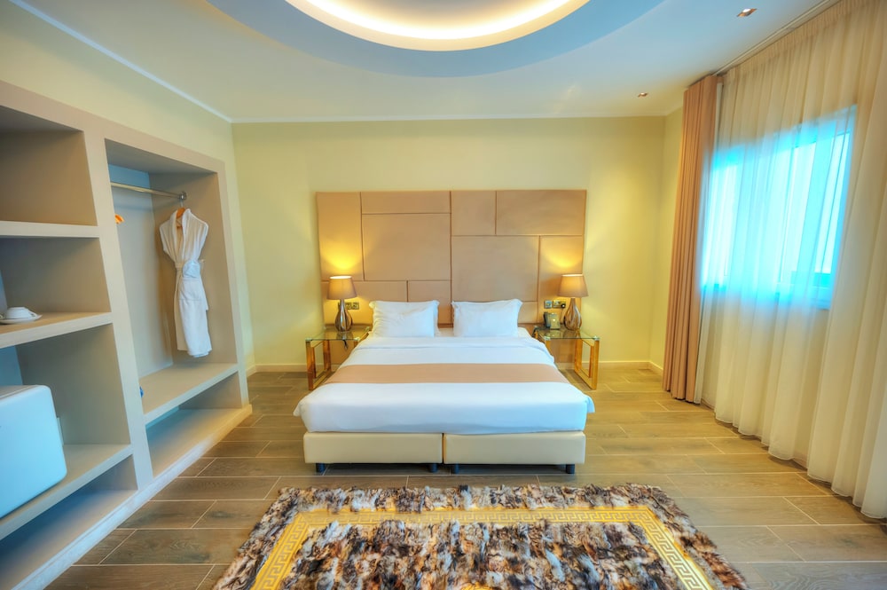 The Segond hotel 7/50