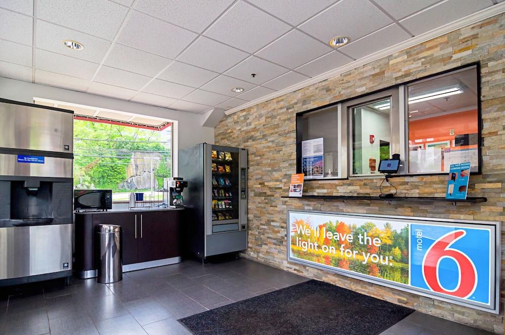 Motel6 Elmsford, NY - White Plains 6/50