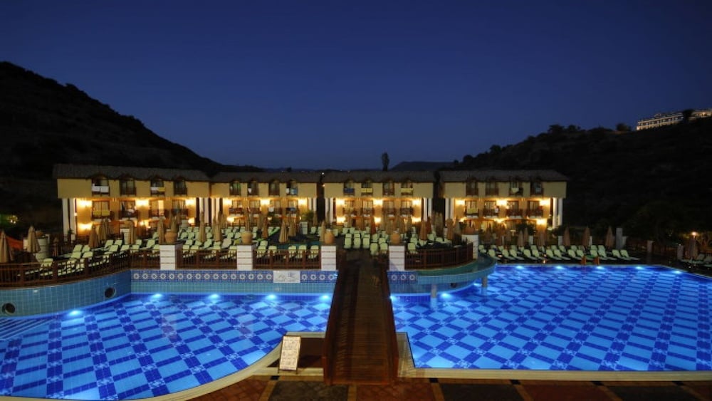 Nox Inn Club Hotel 7/44