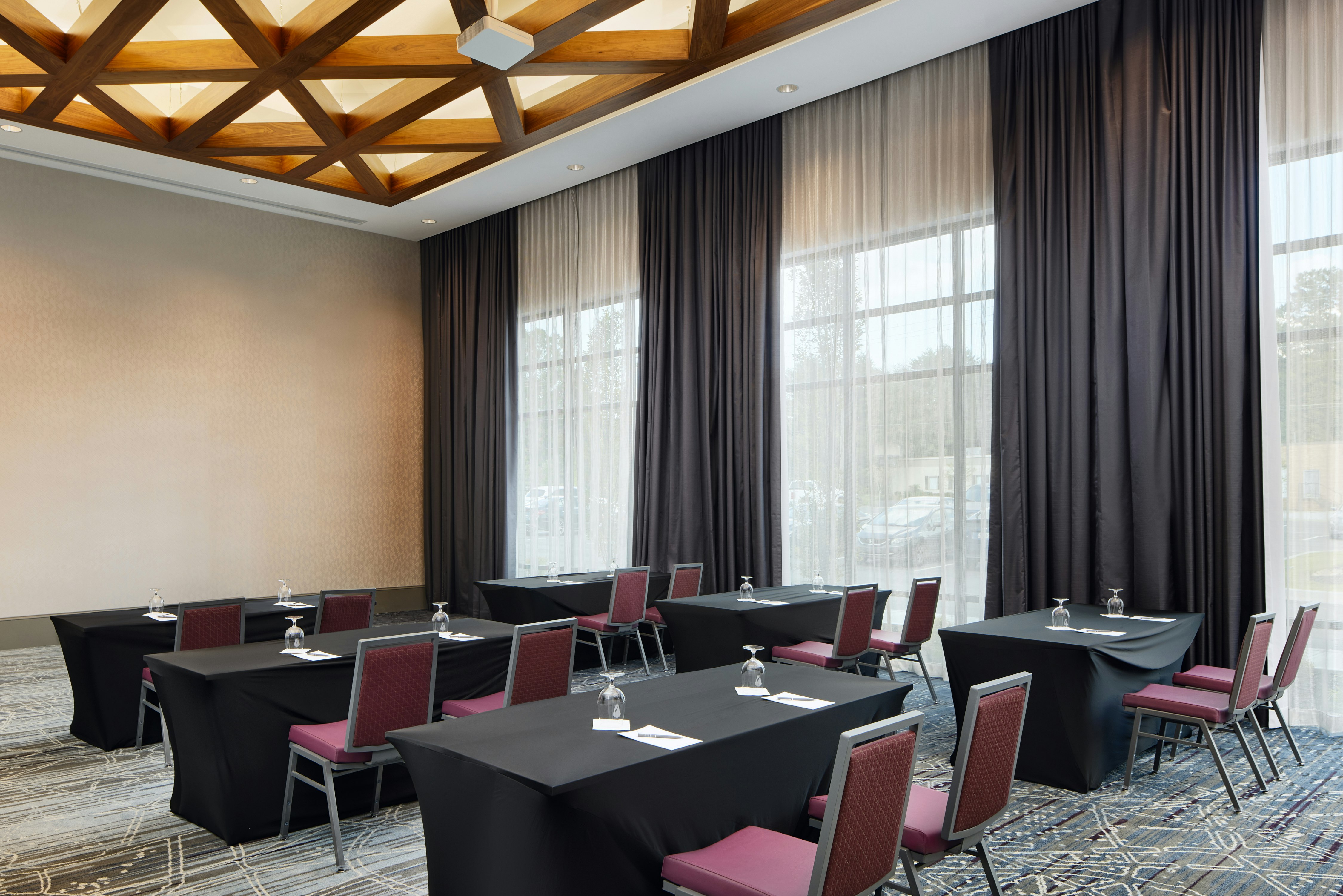 Embassy Suites by Hilton Atlanta Airport North 23/29