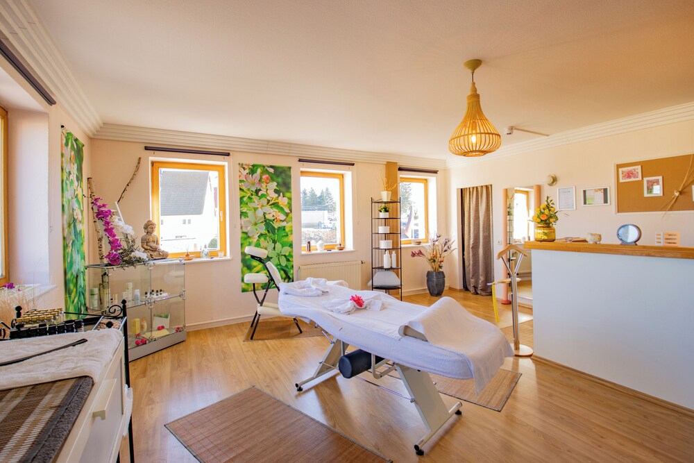 Erzgebirgshotel Freiberger Hohe 18/50