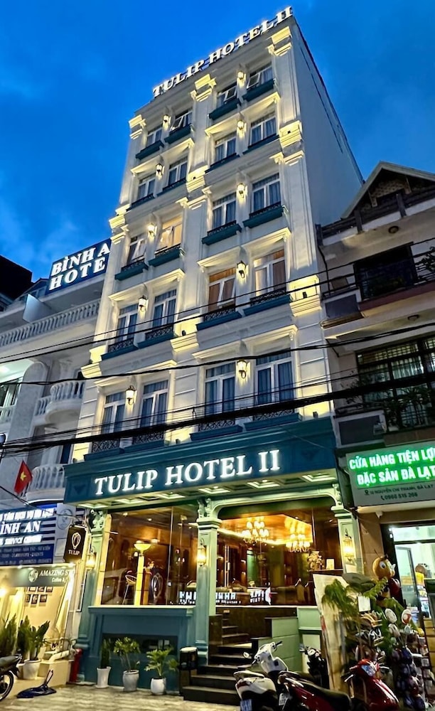 Tulip Hotel 2 6/66