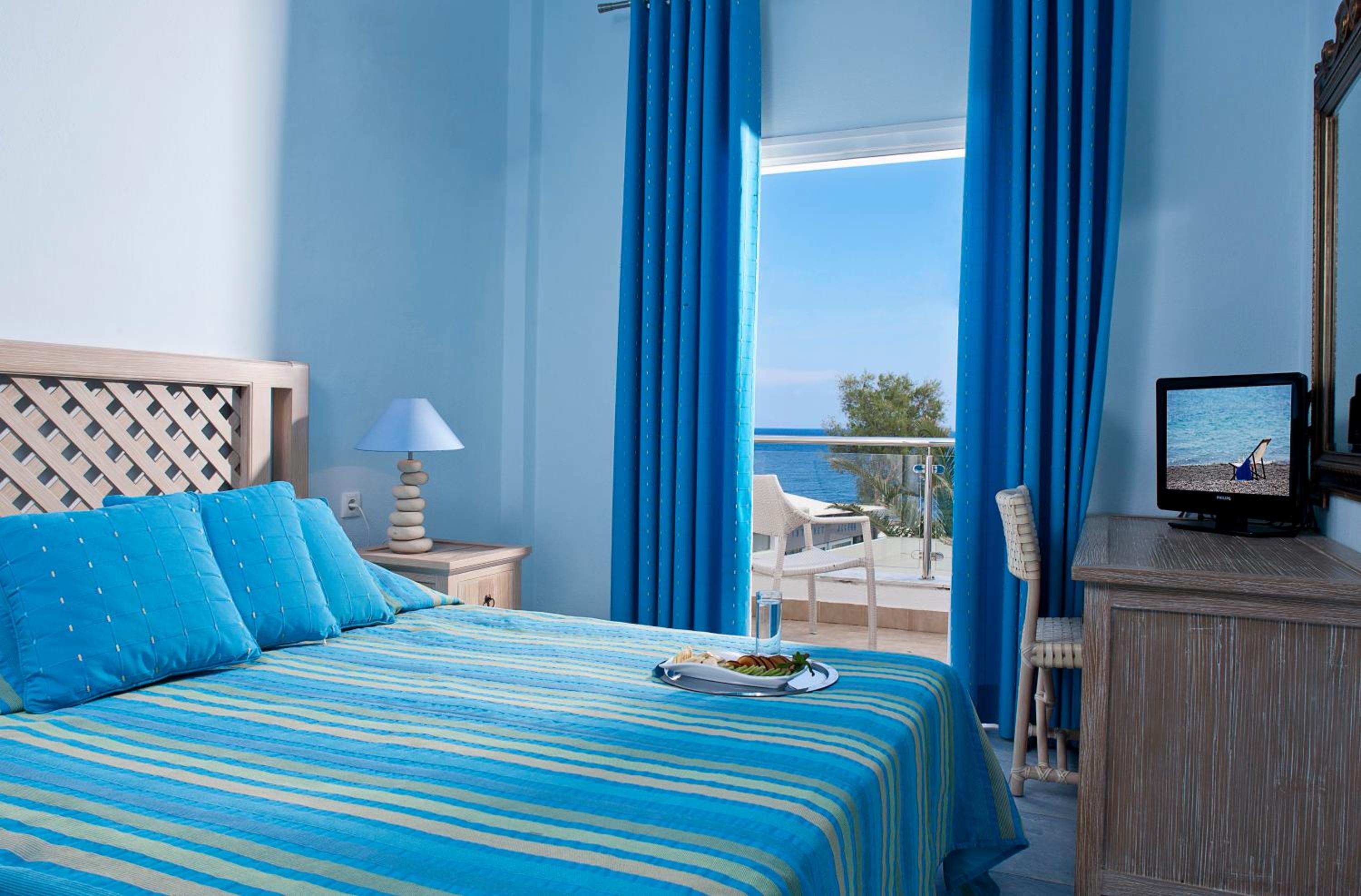 SUPERIOR, DOUBLE BED, SEA VIEW