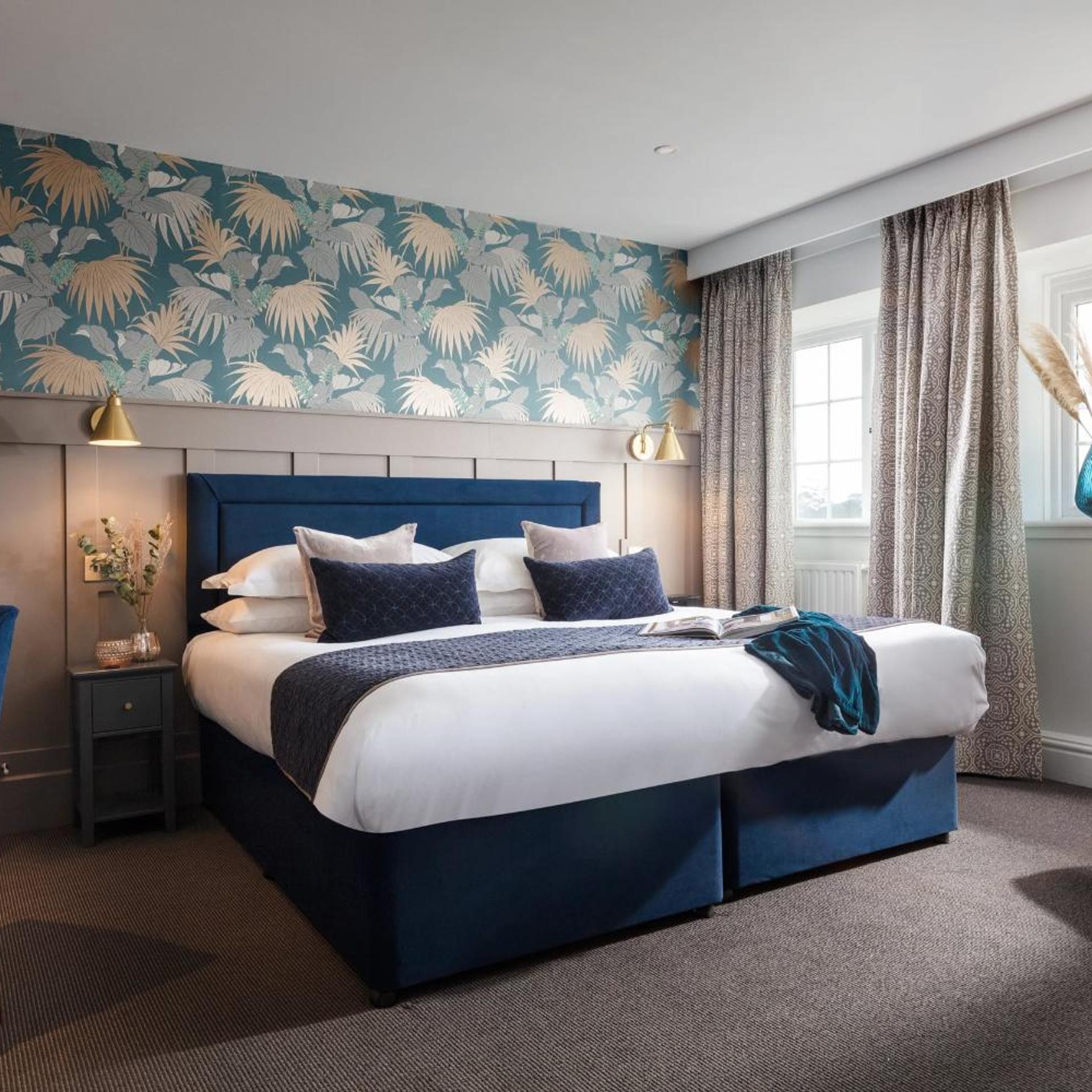 Deluxe, Double or Twin Bed