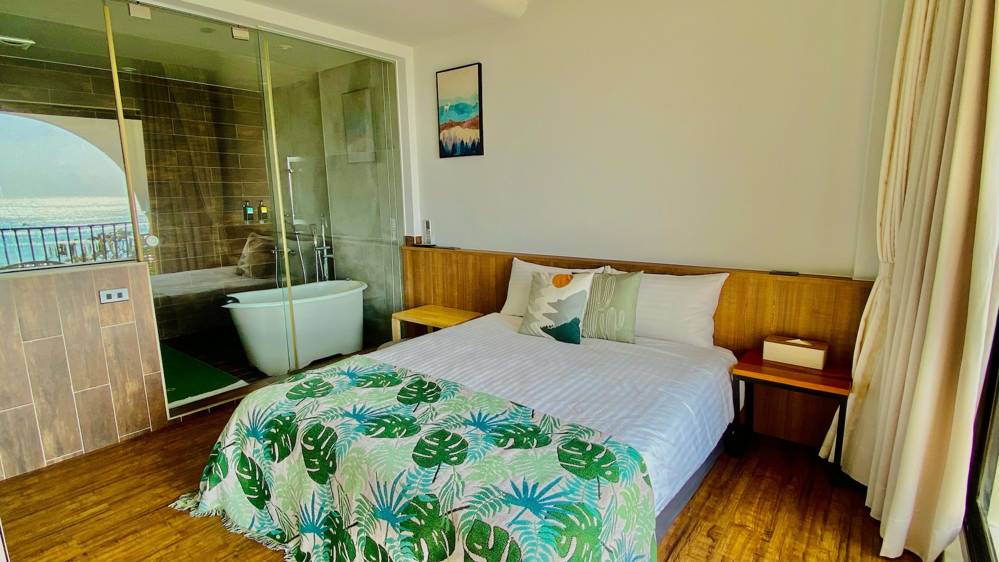 DELUXE, DOUBLE BED, OCEAN VIEW