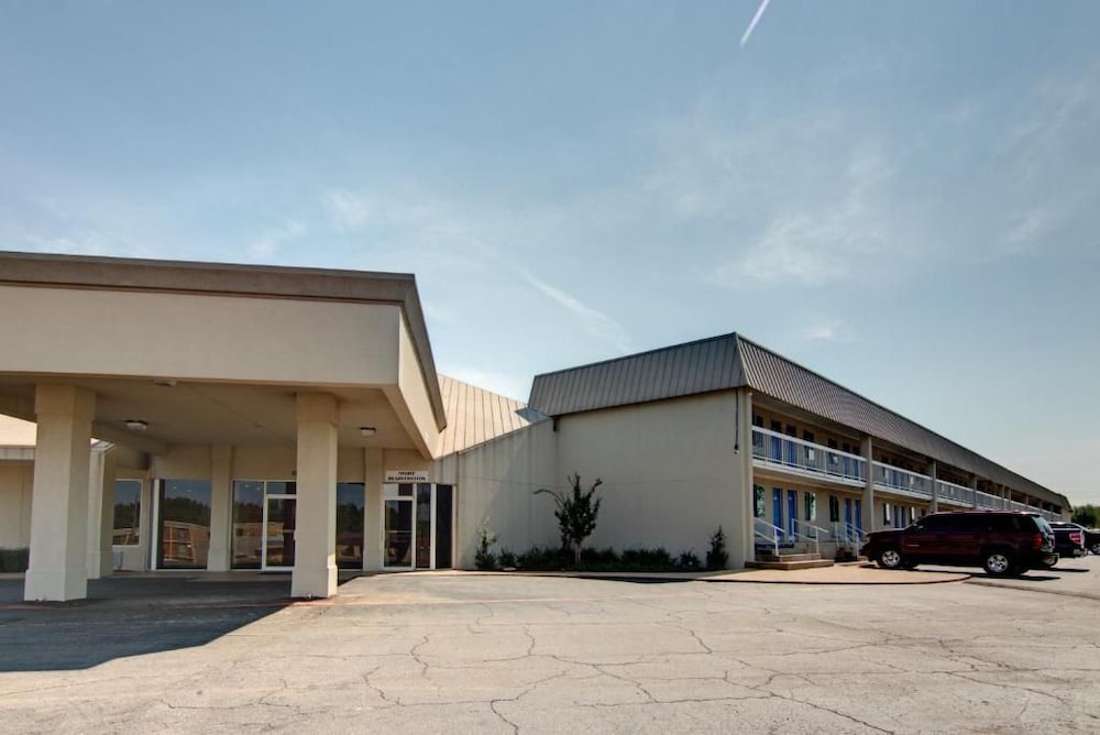 Motel6 Mount Pleasant, TX 41/46