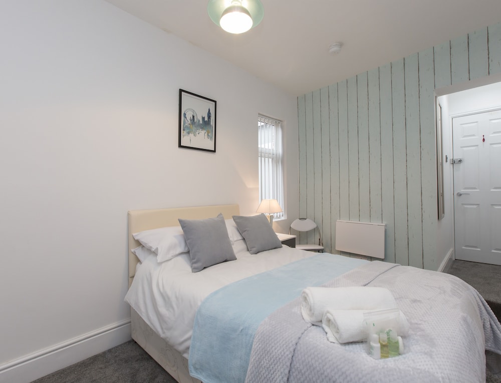 Townhouse Plus @ 40 West St 23/50
