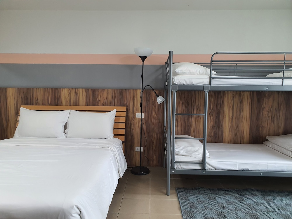 FAMILY, STUDIO, BUNK BED, QUEEN BED