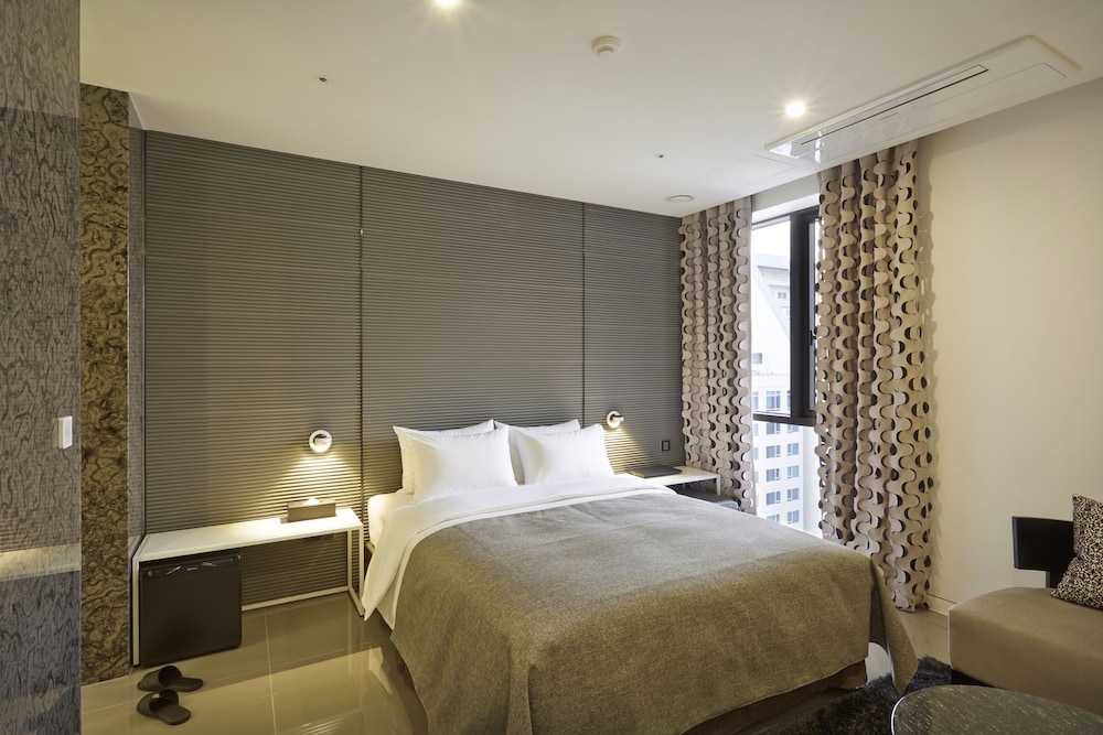 Boutique, Superior, Queen Bed
