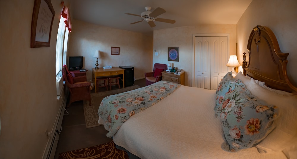 Skyridge Inn Bed & Breakfast 16/73