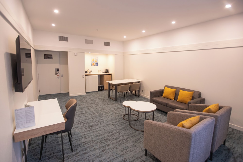 James Cook Hotel Grand Chancellor 36/60