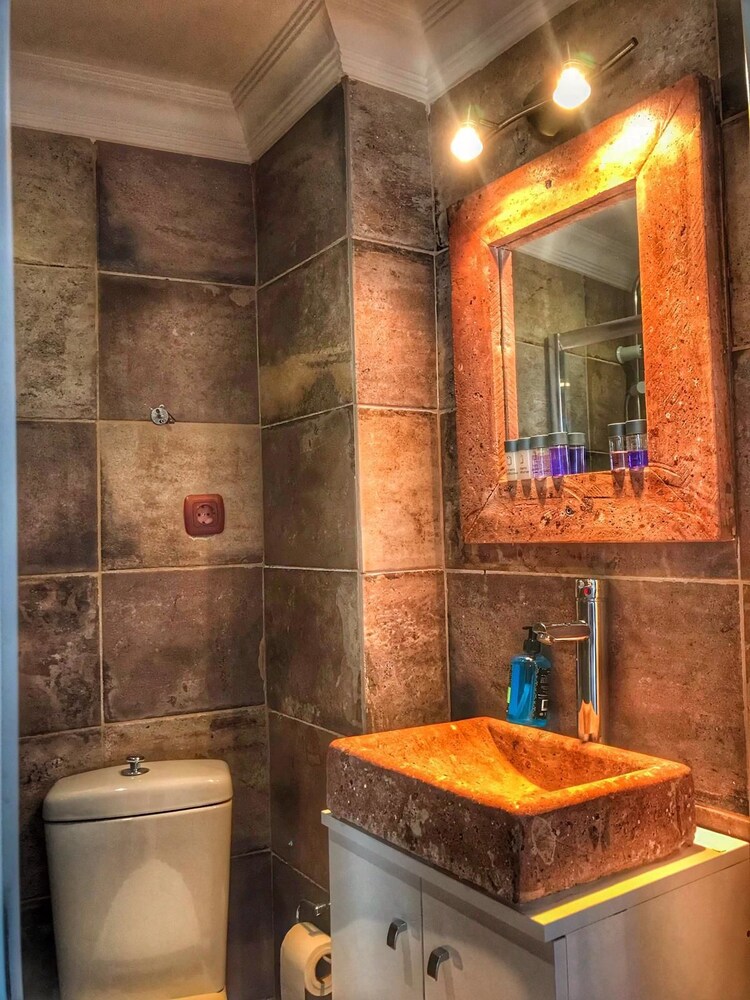 Cunda Thelara Otel 33/34