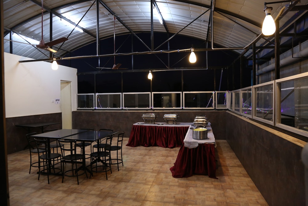 Hotel Spr Inn 13/21