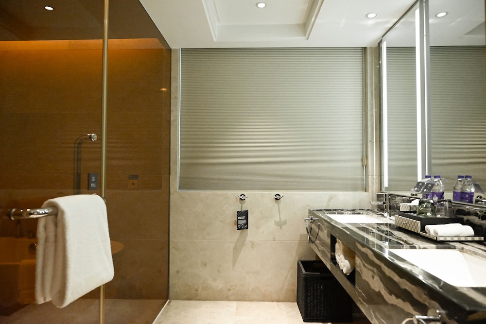 Pullman Wenzhou 48/49