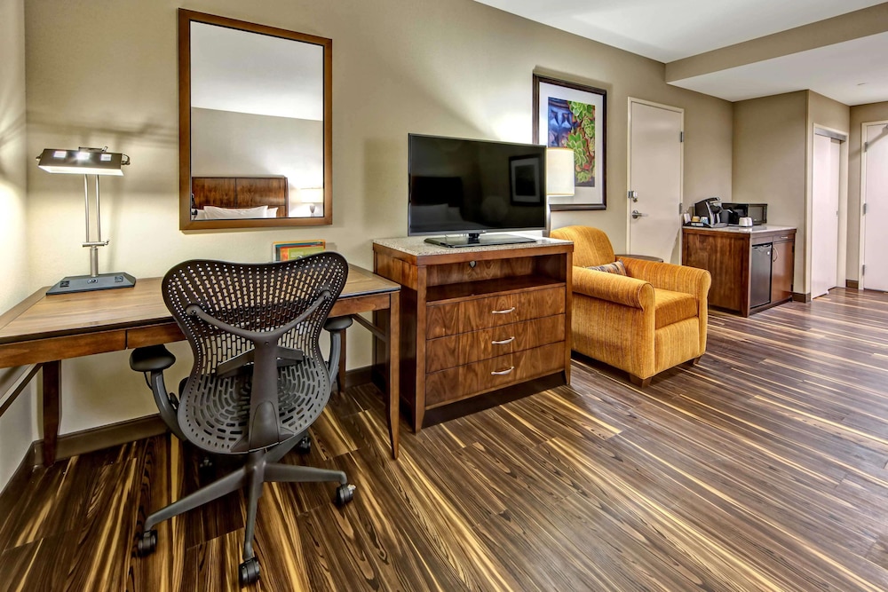 HILTON GARDEN INN NASHVILLE BRENTWOOD 57/75