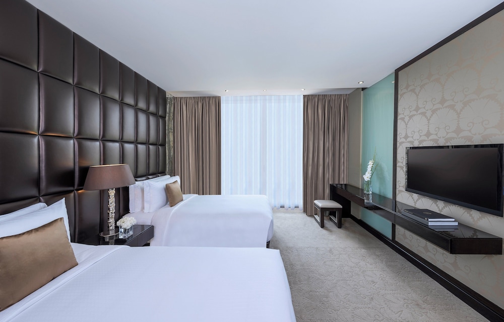 1 BEDROOM, PREMIER, SUITE, TWIN BEDS
