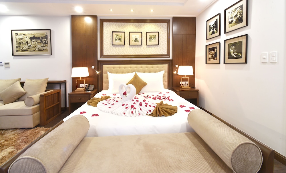 Garco Dragon Hotel 2 13/49