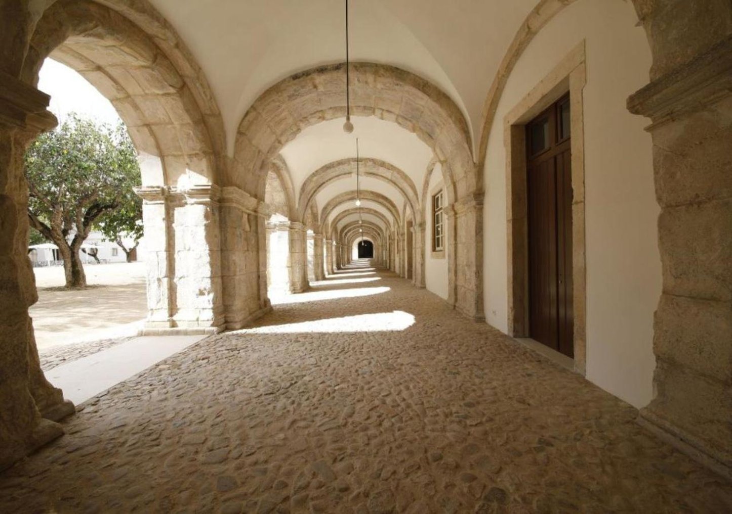 Montebelo Mosteiro de Alcobaca Historic Hotel 65/73