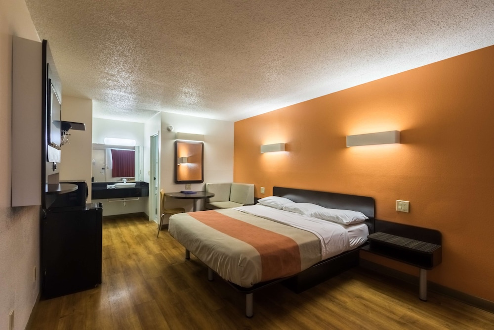 Motel6 Crawfordsville, IN 33/51
