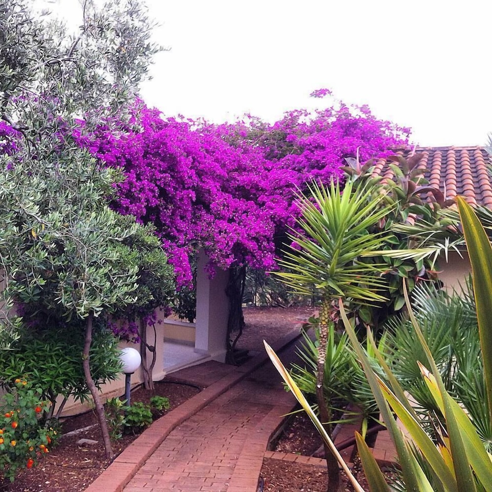 Villaggio Turistico Defensola 53/65