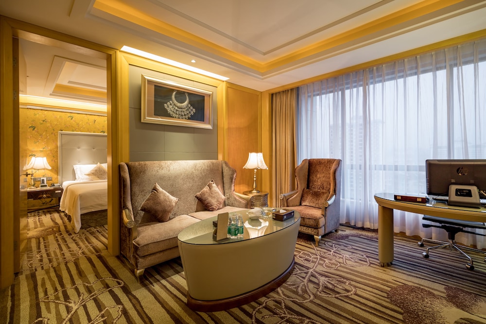 Sunshine Hotel Zhangjiajie 53/75
