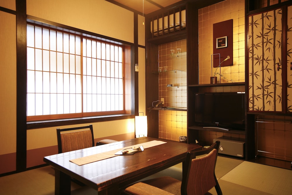 Kinosaki Tenboen 33/46