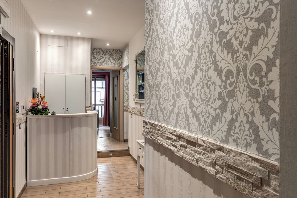 Santamaggiore Inn 7/50