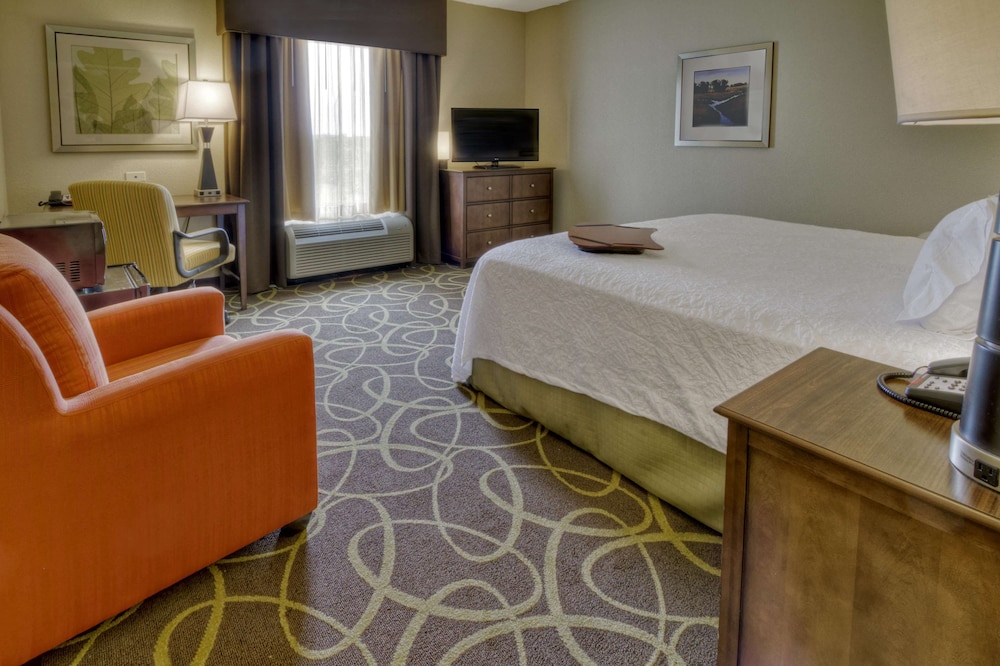 Hampton Inn And Suites Rochester/Henrietta 17/60