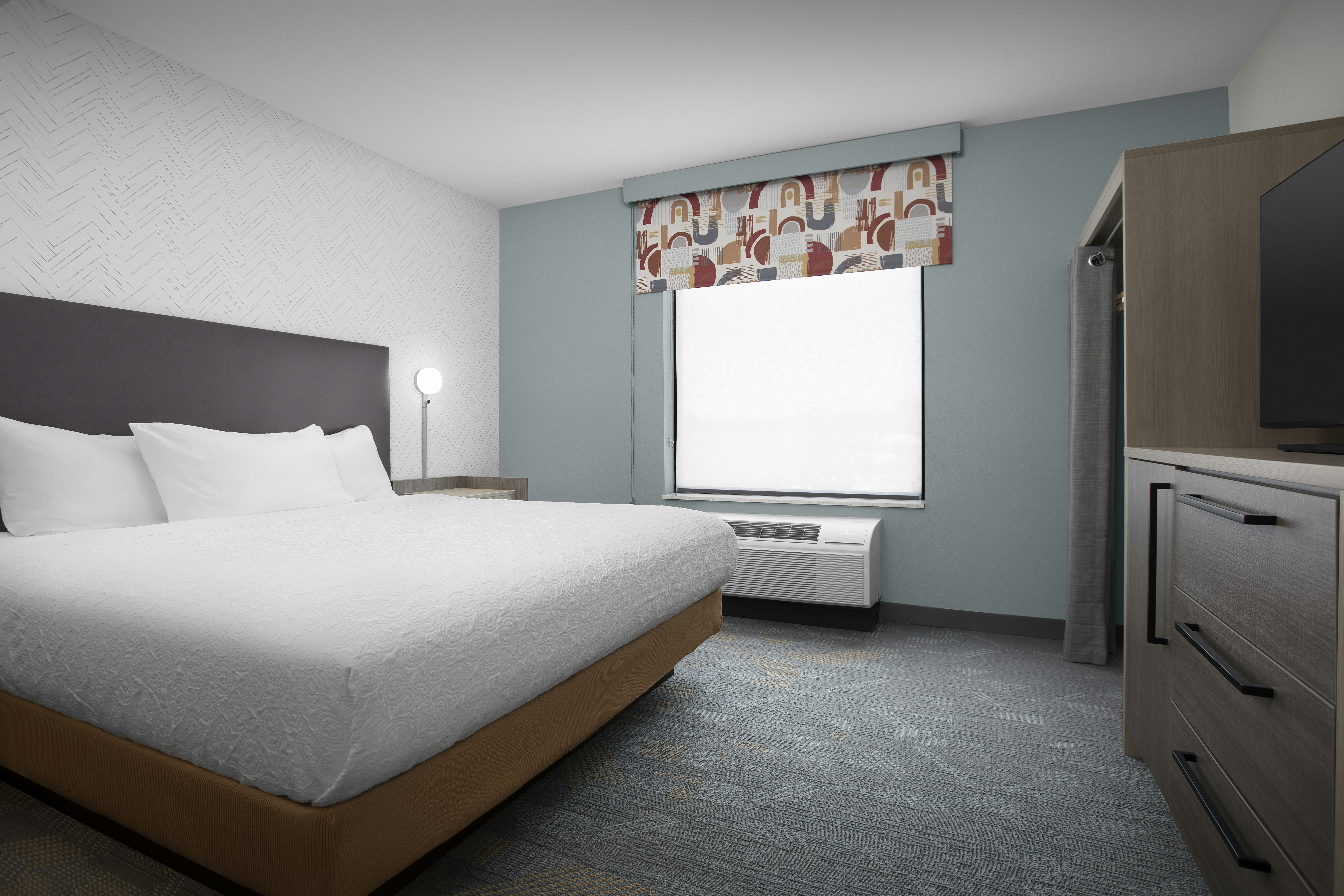 1 BEDROOM, SUITE, KING BED
