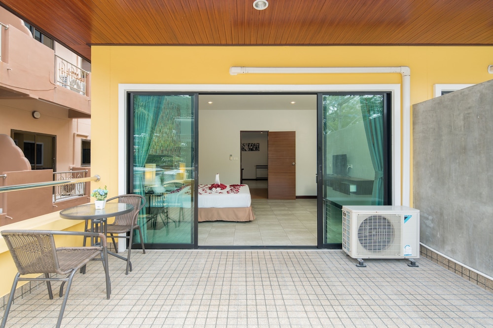 Baan Thai Beach Side Residence 7/50