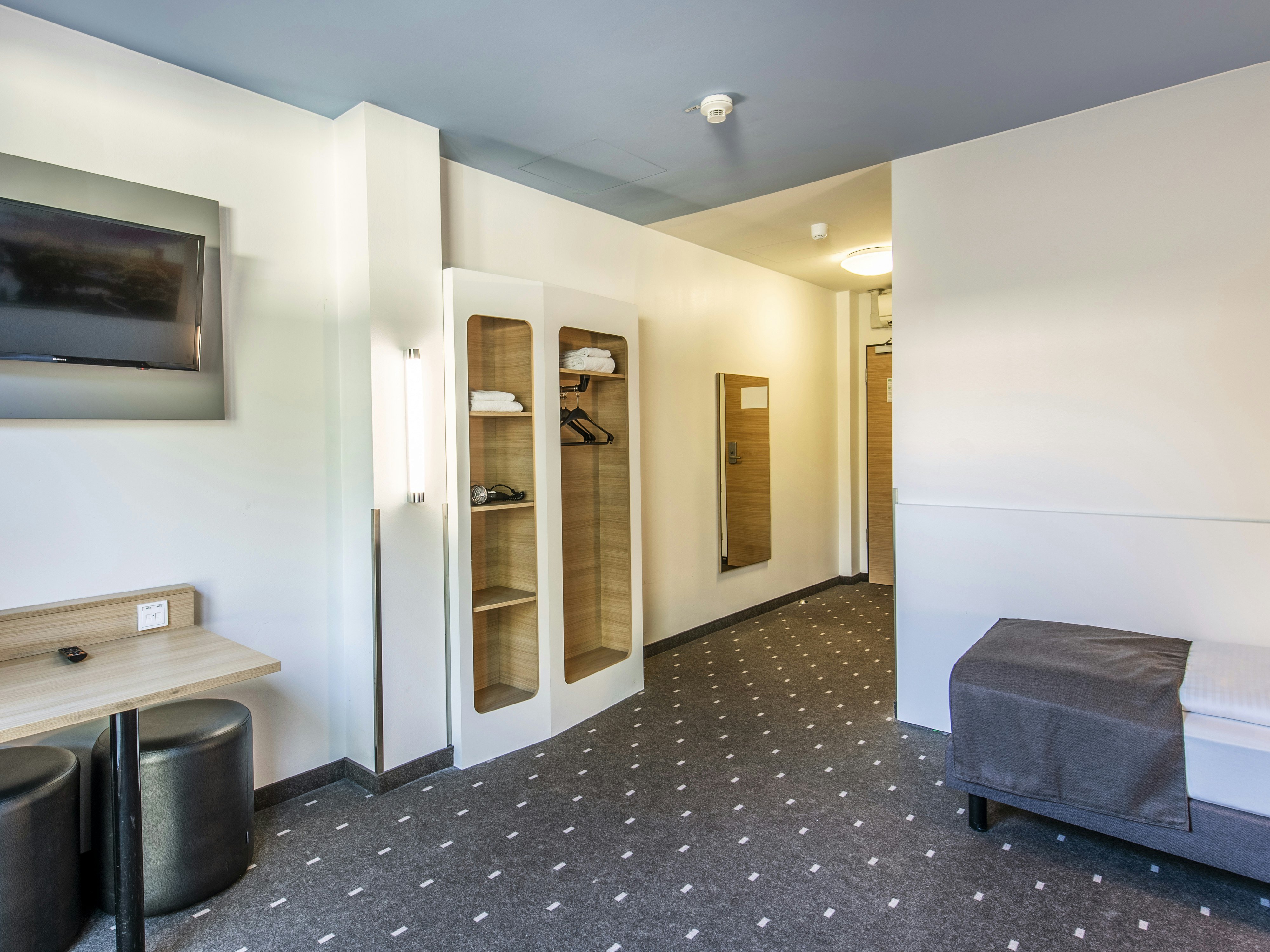 B&B Hotel Munchen City-Nord 6/30