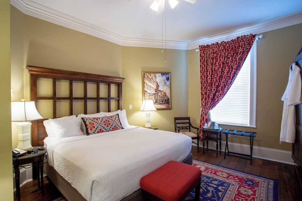 غرفة بسرير كينج لذوي الإعاقة، The Marshall House 2/9