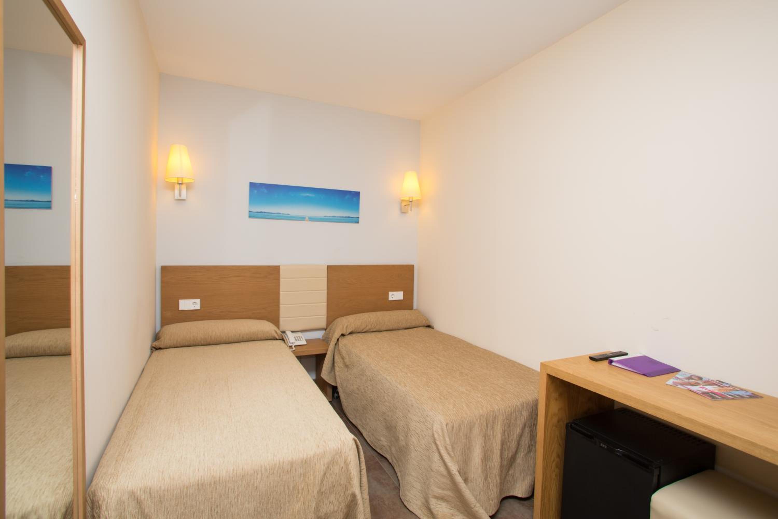 غرفة كومفورت بسريرين منفصلين، Don Pepe Hotel - Adults Only 4/6