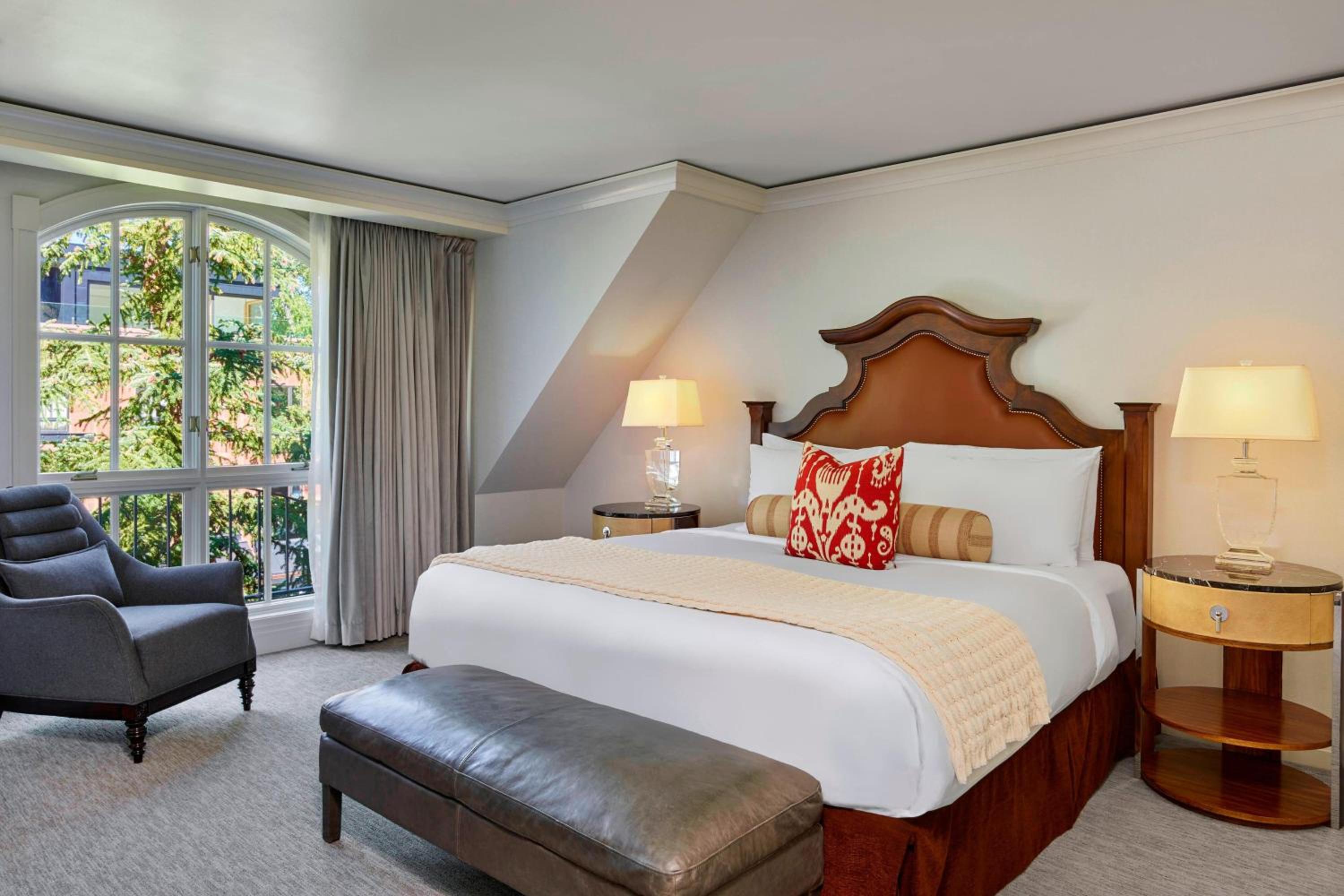 St Regis Aspen Resort 12/50