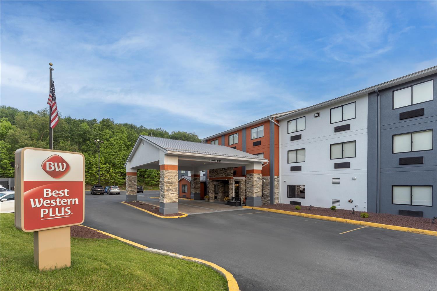 Best Western Plus Executive Inn 27/29