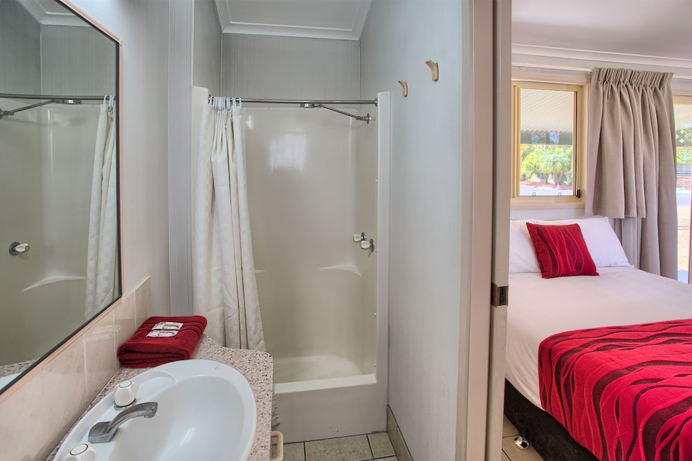 Glen Villa Resort 48/48