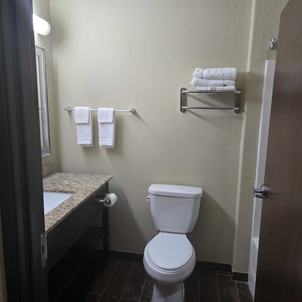 Karnes City Lodge 37/40