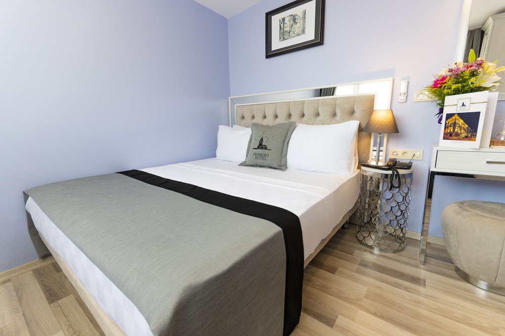 Primero Hotel 26/65