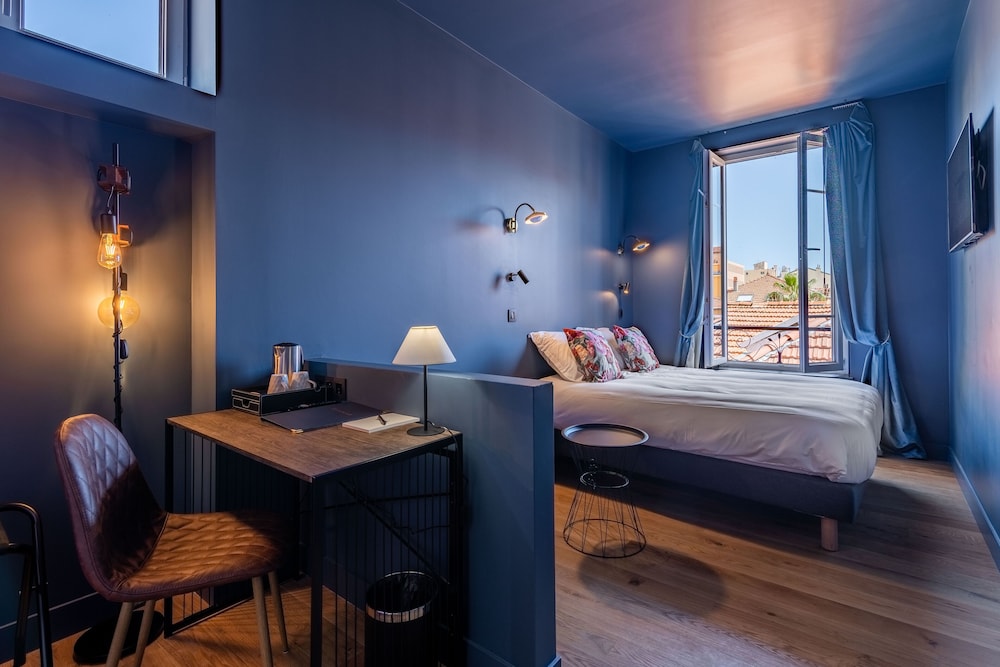 Hotel Nice Cote DAzur 11/26