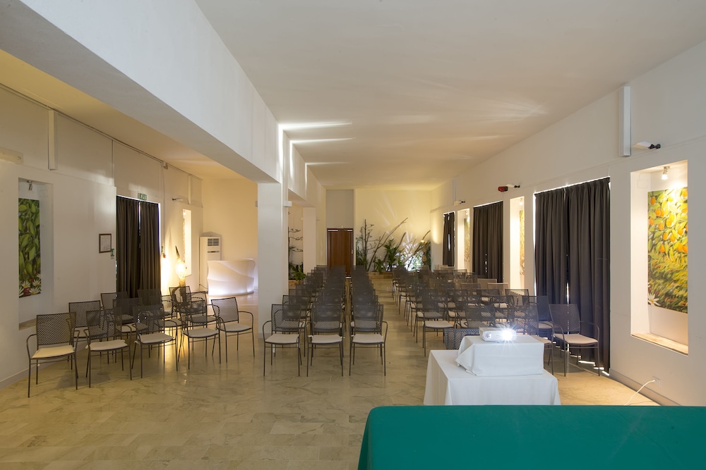 Hotel Tirreno Formerly Sea Club Tirreno 32/50